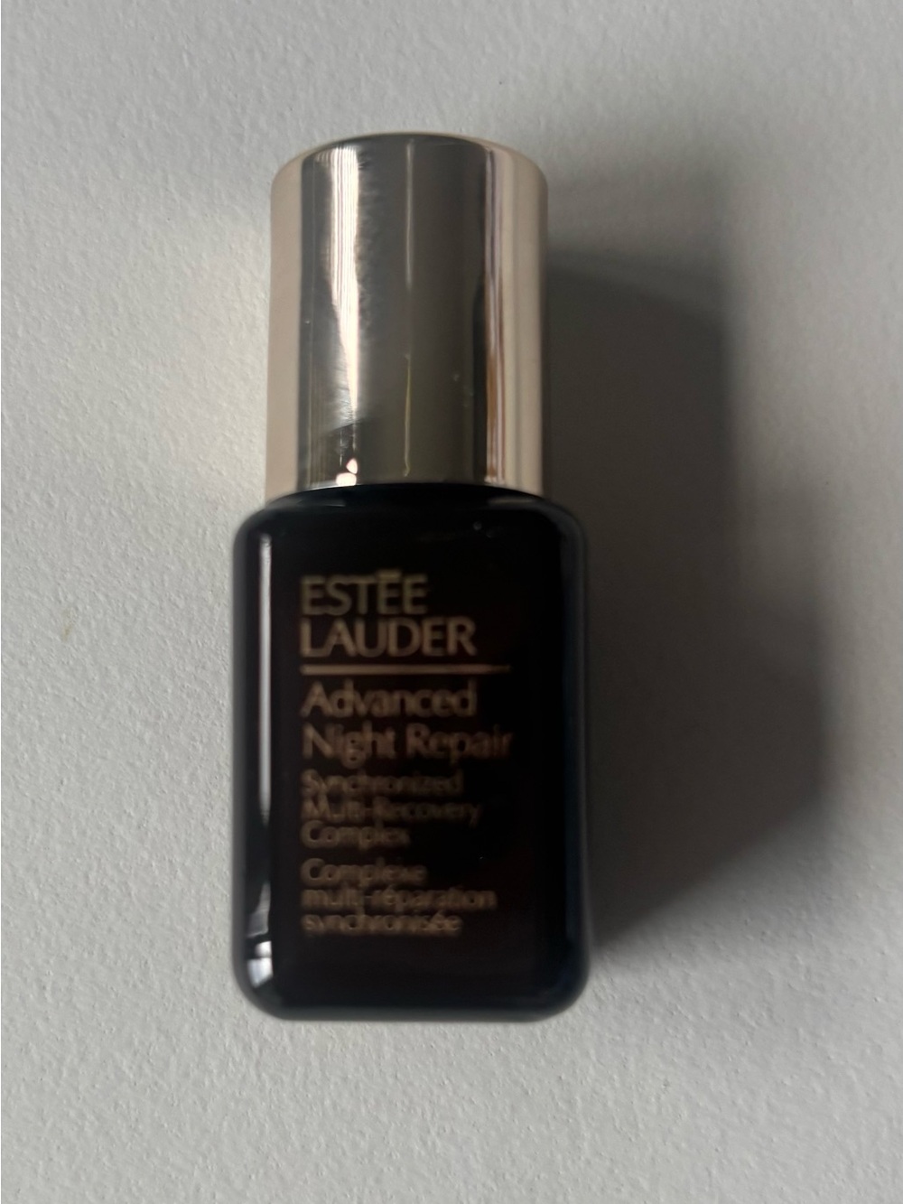 Estée Lauder Advanced Night Repair Serum
Synchronized Multi-Recovery Complex - Picture 3 of 3